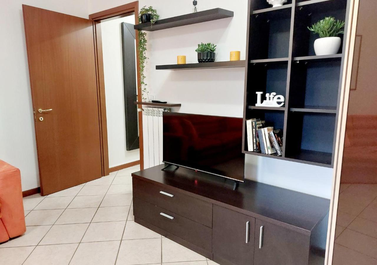 Apartment Monolocale-7 Minuti Da Bergamo, 10 Minuti Milan Bergamo Airport