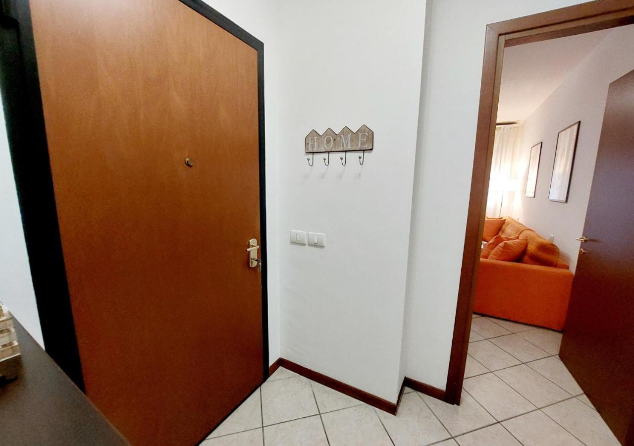Monolocale-7 Minuti Da Bergamo, 10 Minuti Milan Bergamo Airport Apartment