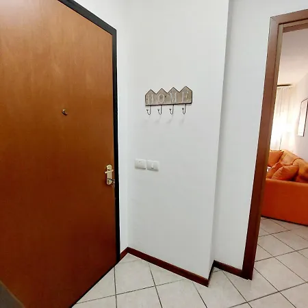 Monolocale-7 Minuti Da Bergamo, 10 Minuti Milan Bergamo Airport Apartment Gorle Exterior photo